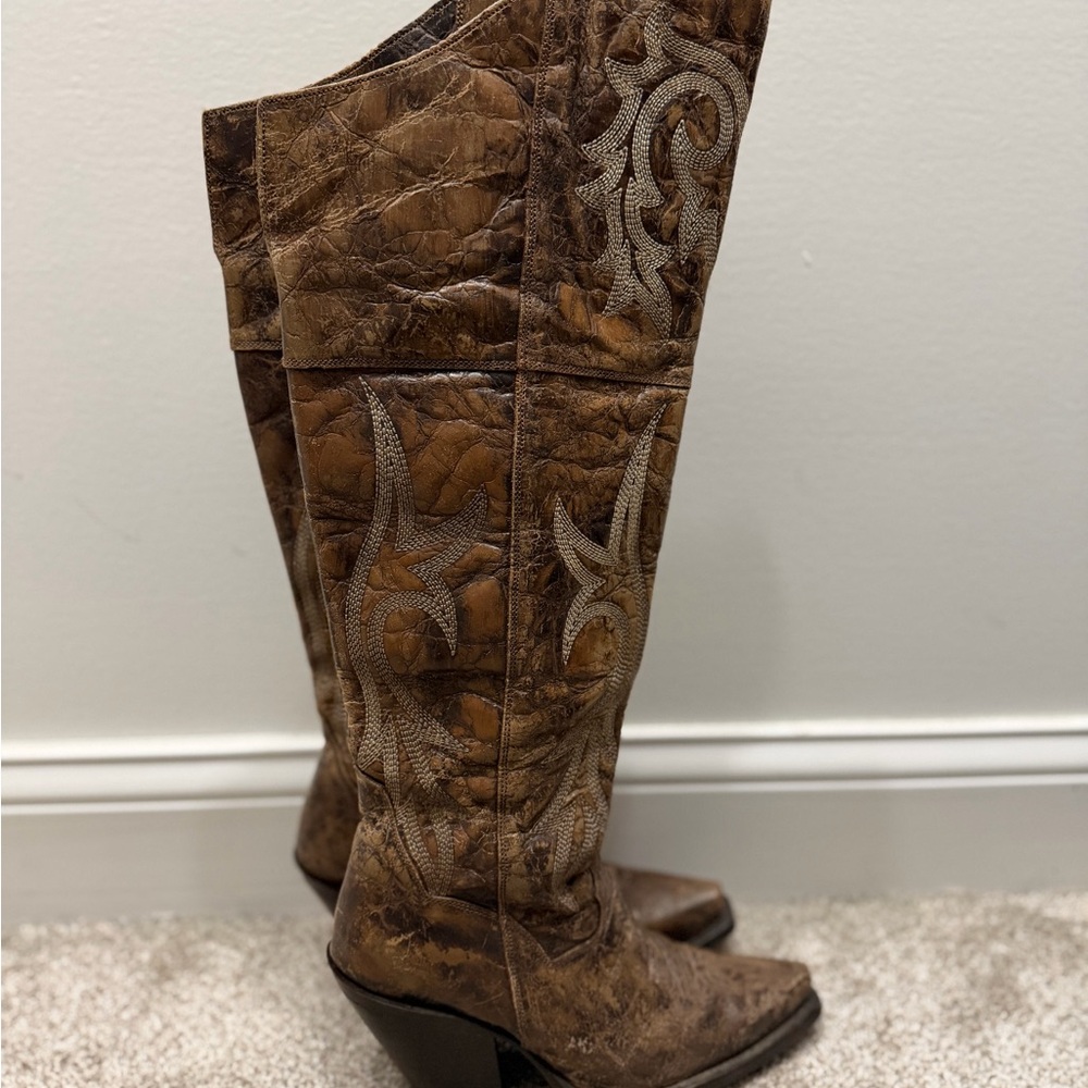 Dan Post Brown Embroidered Heeled Boots